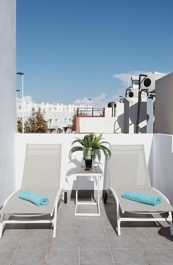 Апартаменты Modern Townhouse In Torrevieja, Costa Blanca Экстерьер фото