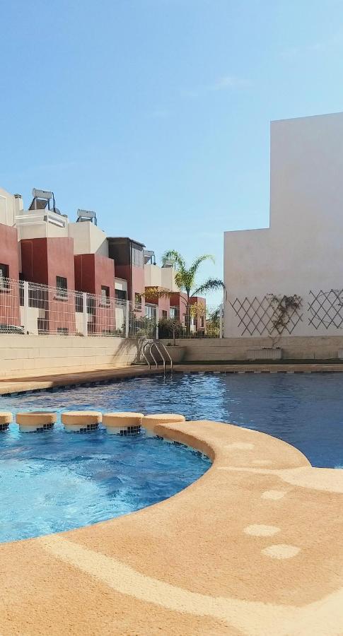 Апартаменты Modern Townhouse In Torrevieja, Costa Blanca Экстерьер фото